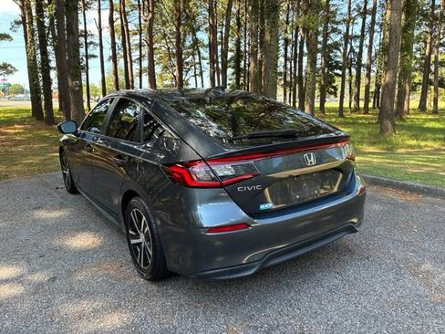 Used 2023 Honda Civic LX image 5
