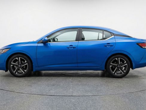 Used 2025 Nissan Sentra SV FWD image 5