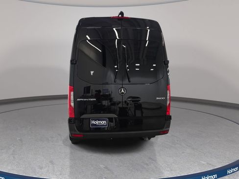Used 2023 Mercedes-Benz Sprinter 2500 image 7