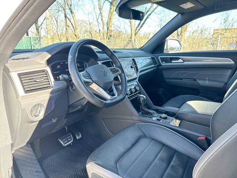 Used 2023 Volkswagen Atlas Cross Sport SEL Premium R-Line image 10