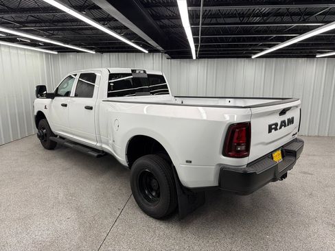 New 2026 RAM 3500 Tradesman AWD/4WD image 4