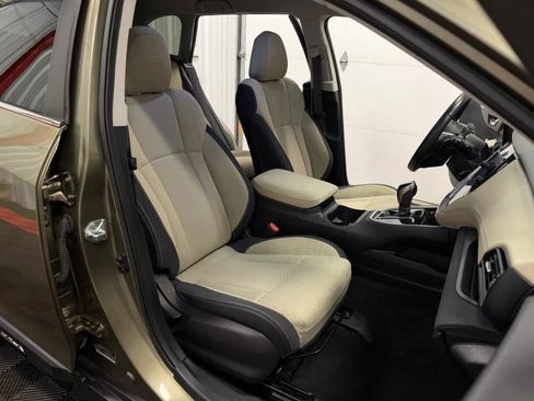Used 2024 Subaru Outback Premium AWD/4WD image 46
