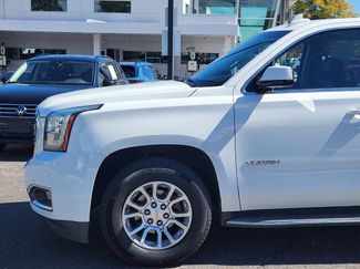 Used 2017 GMC Yukon SLT video 2
