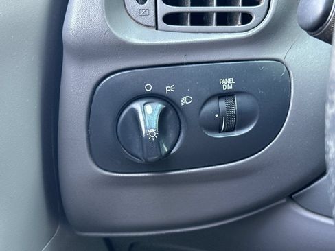 Used 1997 Ford F150 2WD Regular Cab image 16
