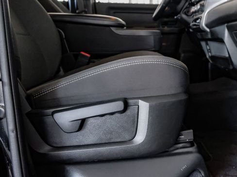 Used 2022 RAM 3500 Tradesman image 33