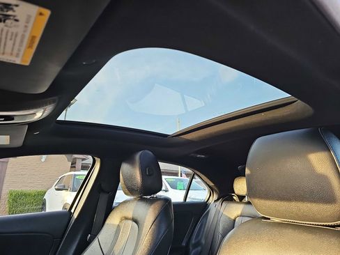 Used 2021 Mercedes-Benz A 220 image 33