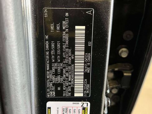 Used 2025 Lexus RX 500h F Sport w/ Convenience Package AWD/4WD image 18
