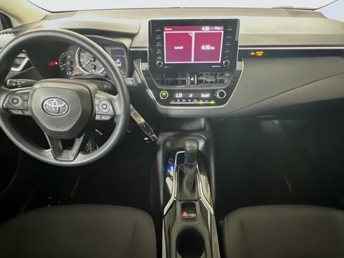 Used 2021 Toyota Corolla LE FWD image 26