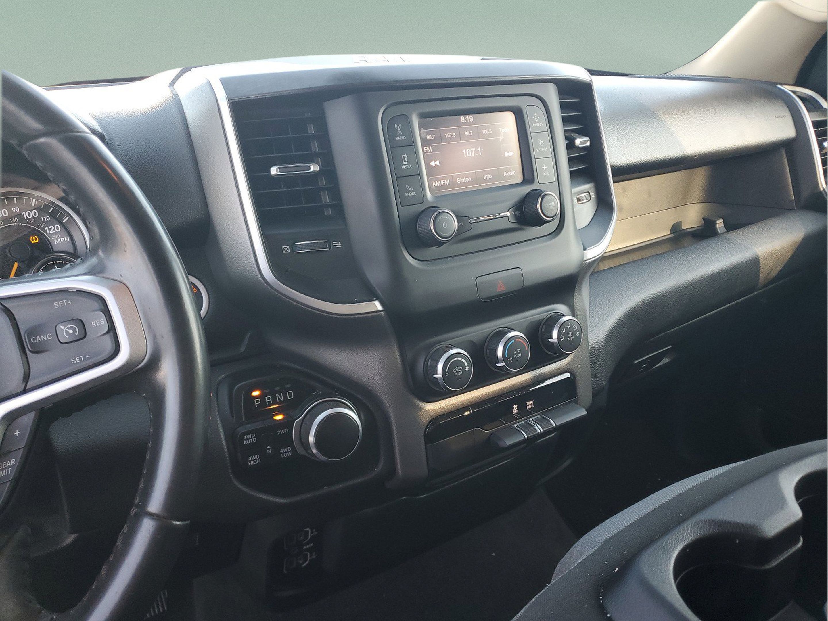 Used 2020 RAM 1500 Big Horn AWD/4WD image 39