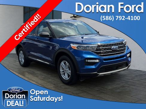 Certified 2021 Ford Explorer XLT w/ Equipment Group 202A AWD/4WD image 1