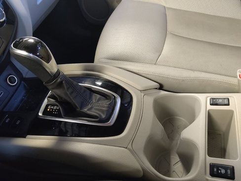 Used 2022 Nissan Rogue Sport SL w/ Premium Package AWD/4WD image 26