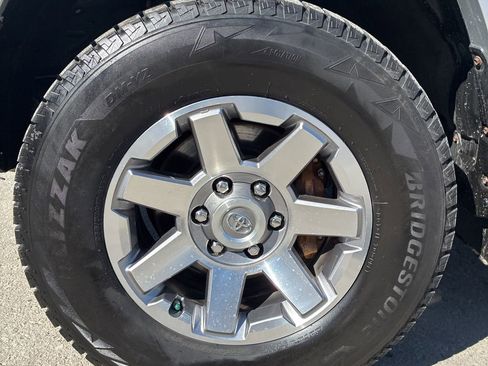 Used 2014 Toyota 4Runner Trail image 10