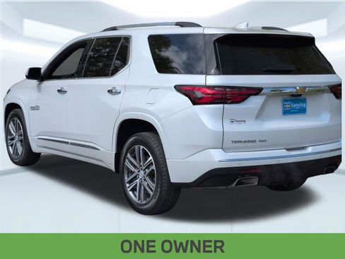Used 2023 Chevrolet Traverse High Country AWD/4WD image 4