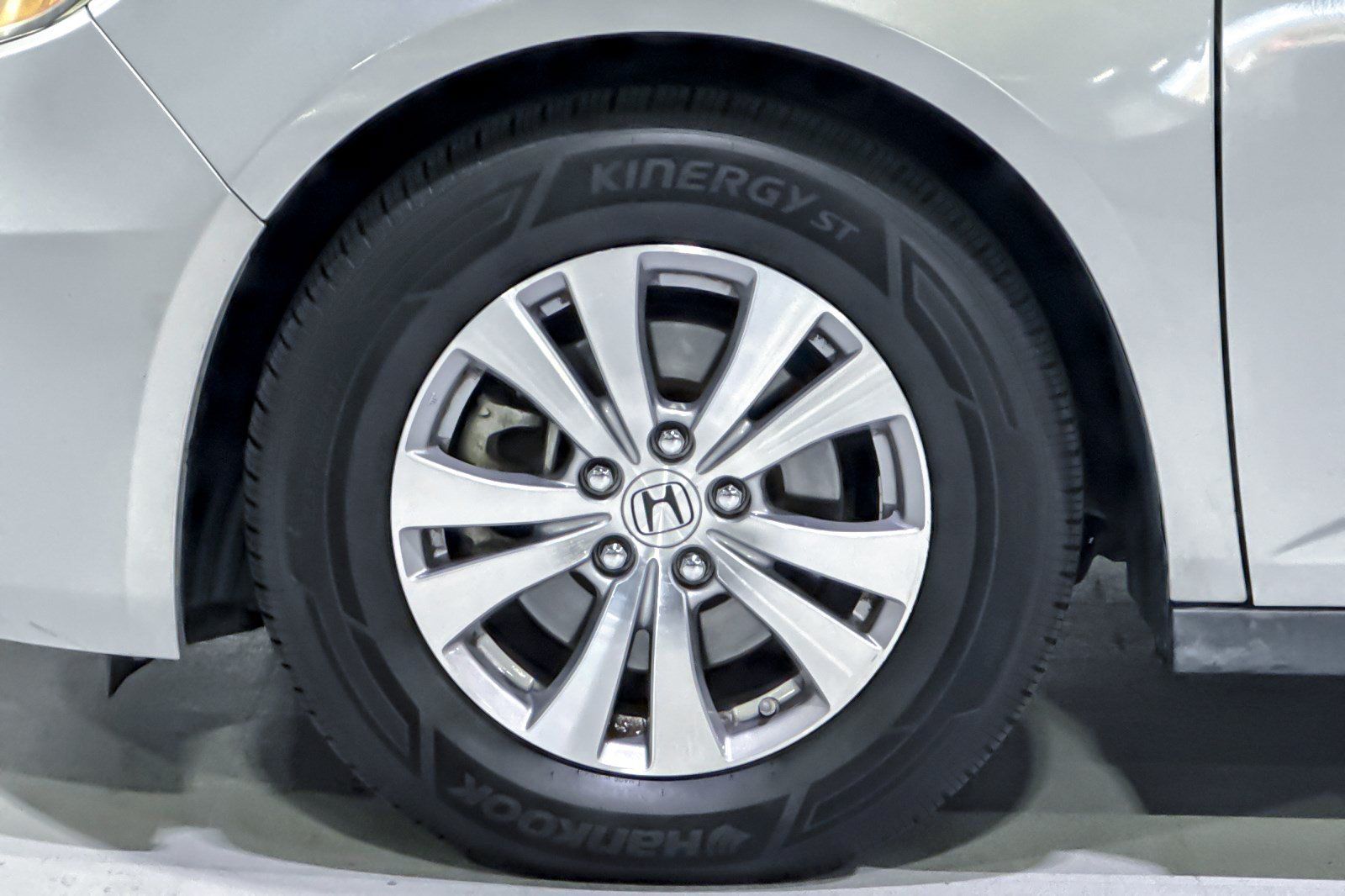 Used 2014 Honda Odyssey EX-L image 13