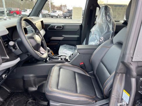 New 2023 Ford Bronco Badlands image 14