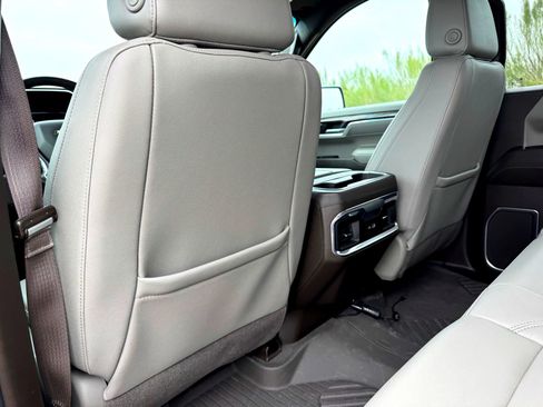 Used 2024 Chevrolet Silverado 1500 LTZ w/ Z71 Off-Road Package image 21