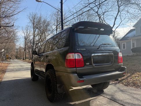 Used 2001 Lexus LX 470 4WD image 12