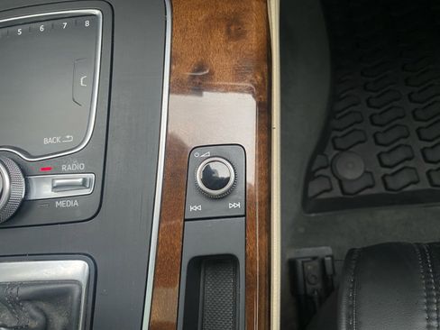 Used 2018 Audi Q5 2.0T Premium Plus image 17