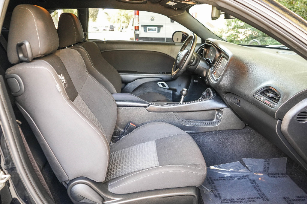 Used 2022 Dodge Challenger R/T Scat Pack RWD image 16