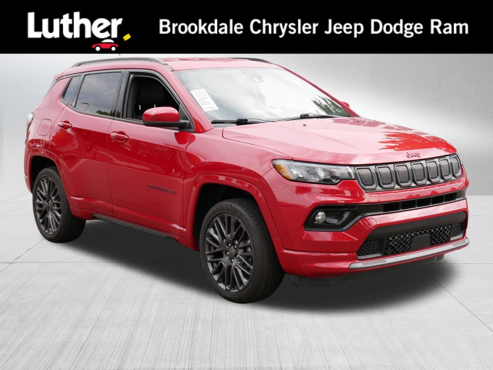 Certified 2022 Jeep Compass Limited AWD/4WD image 1