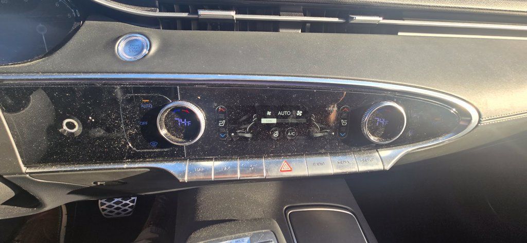Used 2024 Genesis GV70 3.5T Sport AWD/4WD image 23
