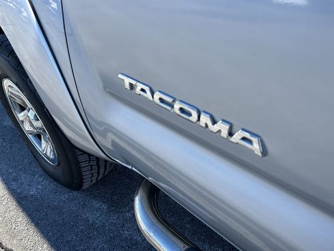 Used 2007 Toyota Tacoma PreRunner image 13