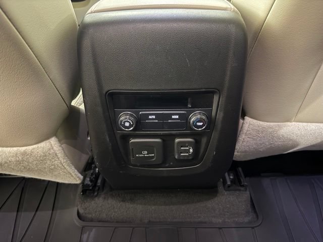 Certified 2019 Buick Enclave Essence w/ LPO, Sport Appearance Package FWD image 26