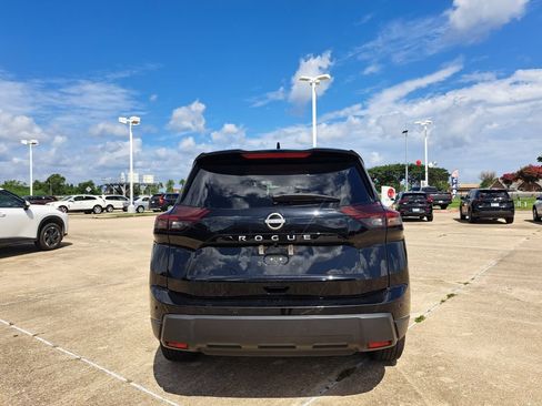 Used 2025 Nissan Rogue SV FWD image 6