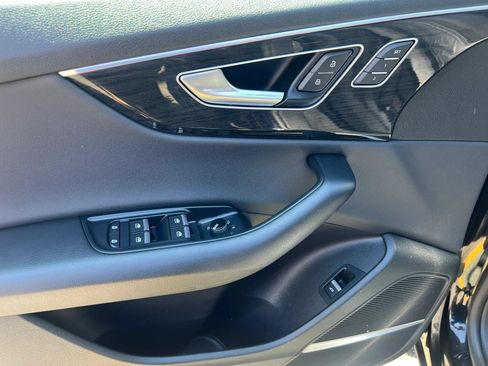 Used 2019 Audi Q8 Premium Plus AWD/4WD image 13