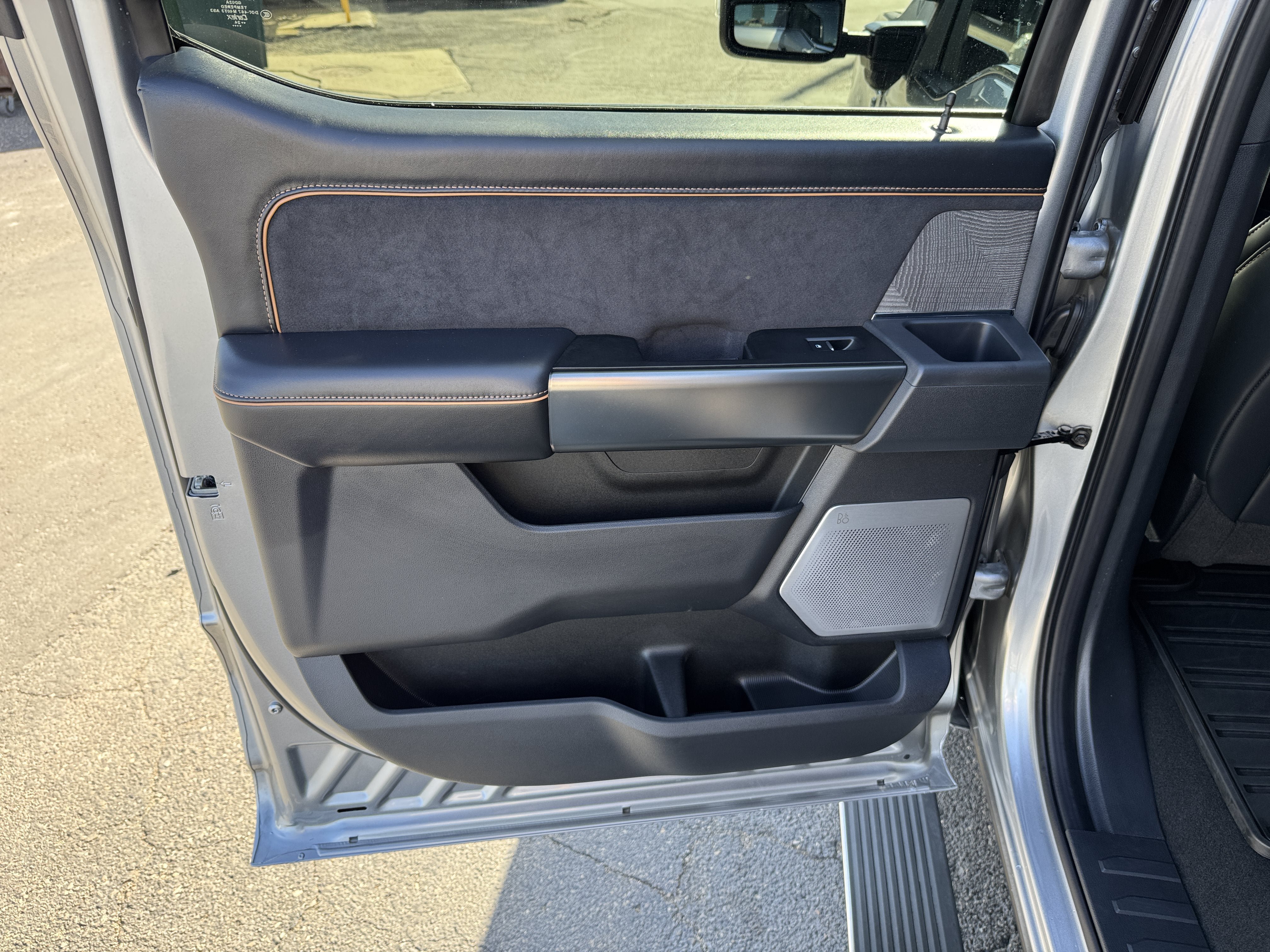 Used 2024 Ford F350 Platinum AWD/4WD image 35