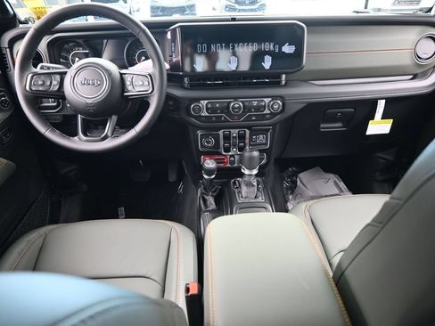 New 2026 Jeep Gladiator Mojave AWD/4WD image 33