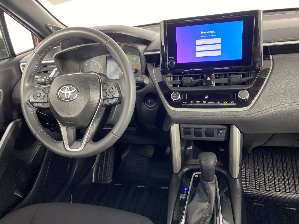 Used 2024 Toyota Corolla Cross AWD Hybrid w/ Moonroof Package image 15