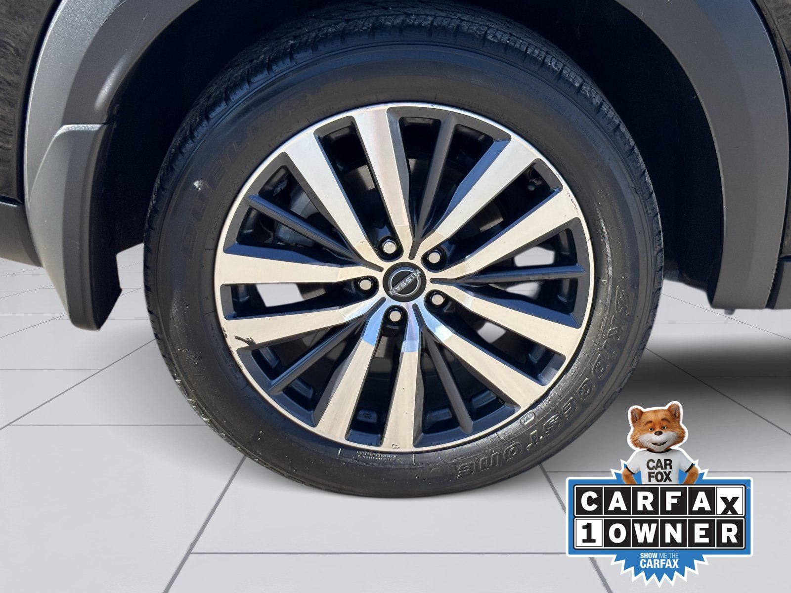 Used 2022 Nissan Pathfinder Platinum w/ Cargo Package FWD image 10