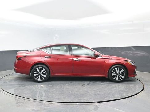 Used 2019 Nissan Altima 2.5 SL image 3
