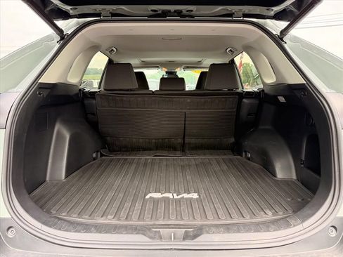 Used 2021 Toyota RAV4 XLE w/ Convenience Package AWD/4WD image 24