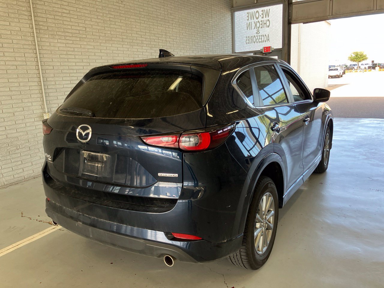 Used 2025 MAZDA CX-5 AWD 2.5 S w/ Preferred Package image 3