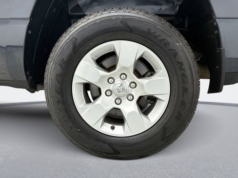 Used 2021 RAM 1500 Big Horn image 12