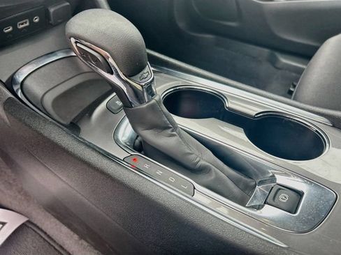 Used 2024 Chevrolet Malibu LT FWD image 22