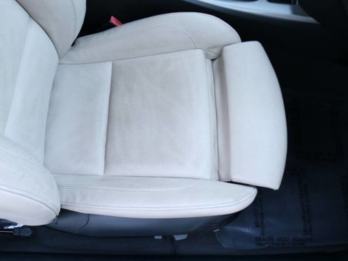 Used 2011 BMW 335is Coupe image 19