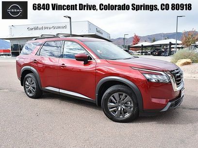 Used 2024 Nissan Pathfinder SV