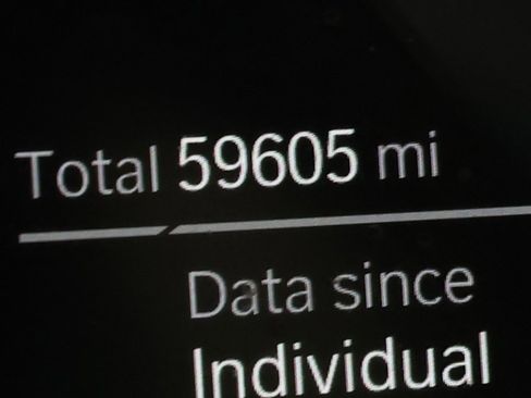 Used 2022 BMW X7 xDrive40i w/ M Sport Package image 25