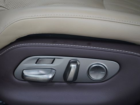 Used 2020 Lexus LS 500 AWD w/ Interior Upgrade Package image 24