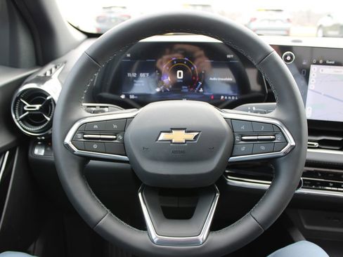 New 2026 Chevrolet Equinox LT image 33