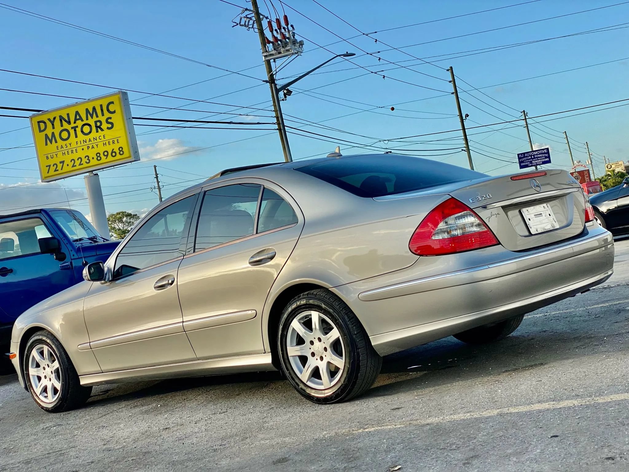 Used 2008 Mercedes-Benz E 320 BlueTEC Sedan image 3