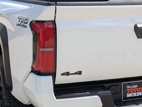 Used 2024 Toyota Tacoma TRD Off-Road image 9