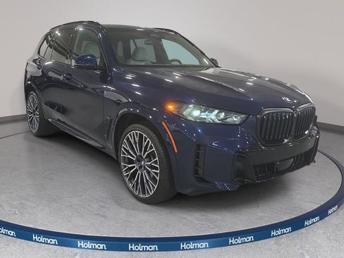 Certified 2024 BMW X5 xDrive40i w/ M Sport Package AWD/4WD image 3