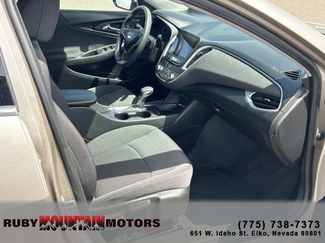Used 2022 Chevrolet Malibu LT FWD image 25