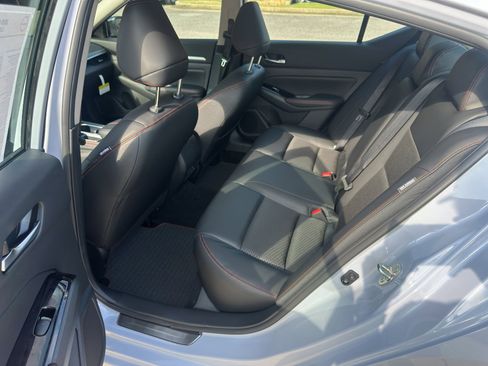 New 2025 Nissan Altima 2.5 SR image 14