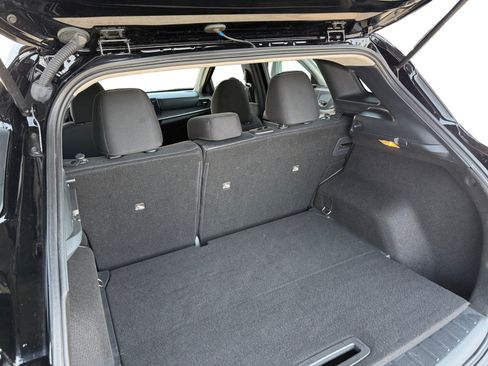 Used 2025 Nissan Kicks SV FWD image 12