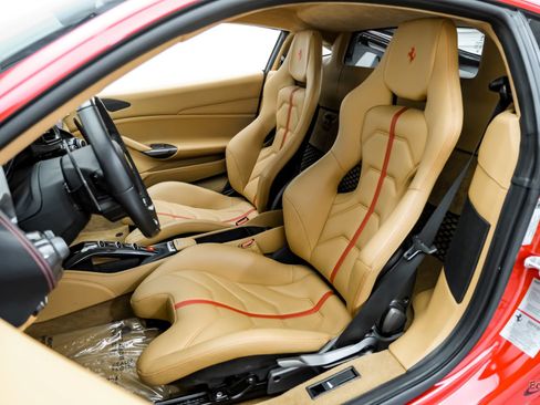 Used 2017 Ferrari 488 GTB RWD image 43